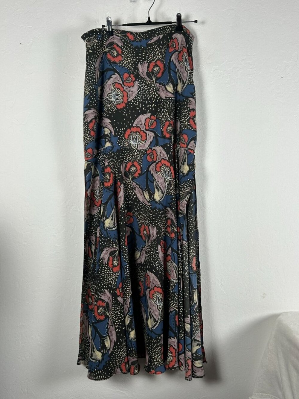 Free People Floral Print Crepe Maxi Skirt Size 12 Black/Multicolor Flowy Boho